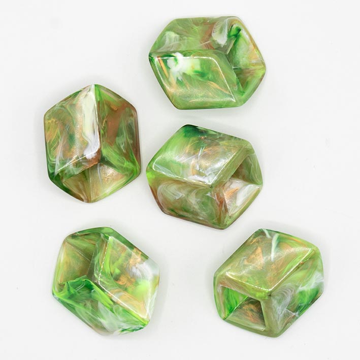 Cube hanger Earth