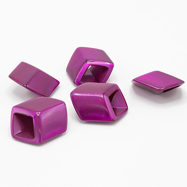 Cube  hanger Magenta
