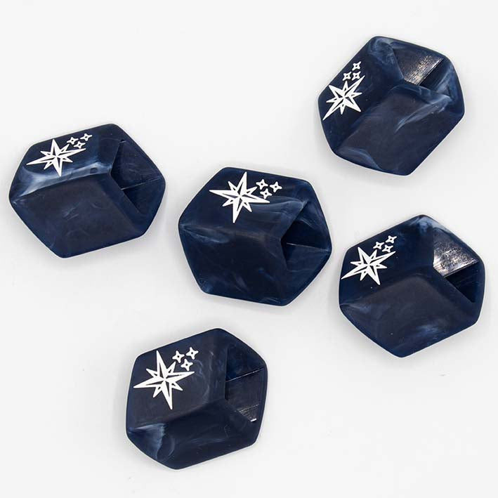 Cube hanger Poolster van resin – diepblauw met ster, symbool voor herinnering, verbondenheid . Set weergave.