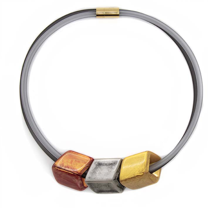 Exclusieve rubber ketting met 3 Cubes Elements