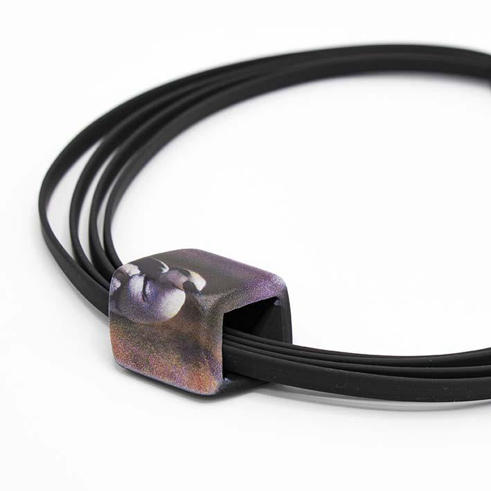 Rubber ketting  multilijns Ribbon d'Hondecoeter