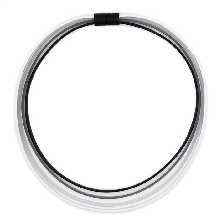 Ketting van rubber, Ribbon Black & White