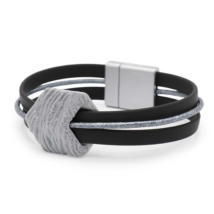 Cube armband Silver Tree Bark met zwart rubber en antique zilver leer, Fates