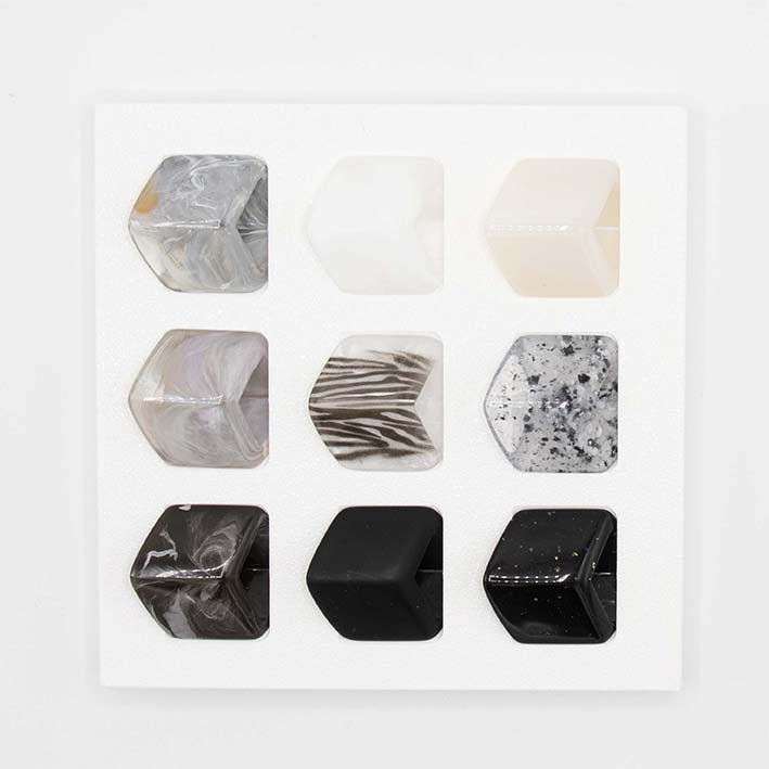 Duurzame Display voor Cubes in 3D geprint bio plastic, zwart/wit