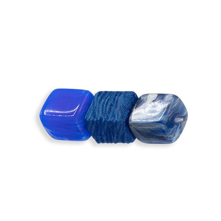 Drie blauwe mini Cubes op een rij: Blue Water, Ultramarine en Jeans