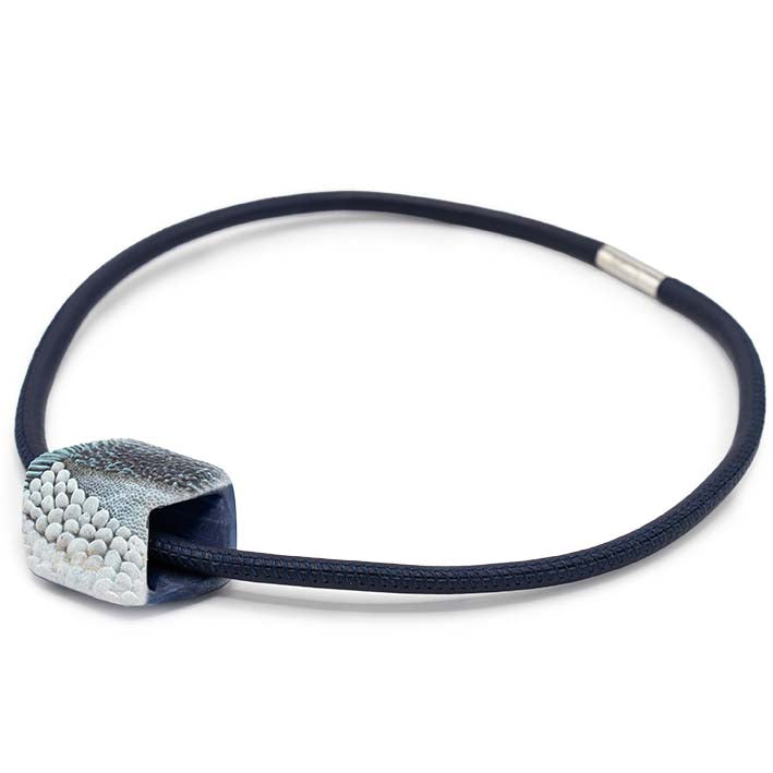 Cube ketting Blue Coral