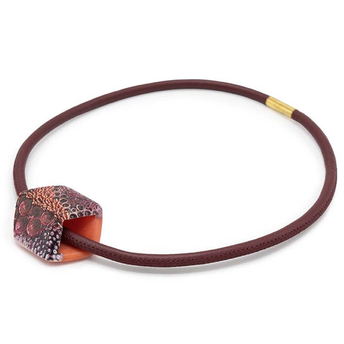 Cube ketting Red Coral