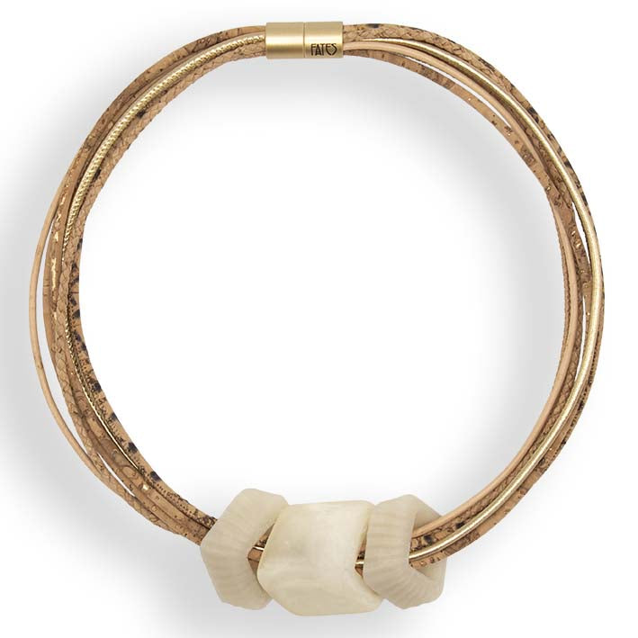 Cube ketting Olympia Oyster van naturel kurk en leer, crème wit, Fates sieraden